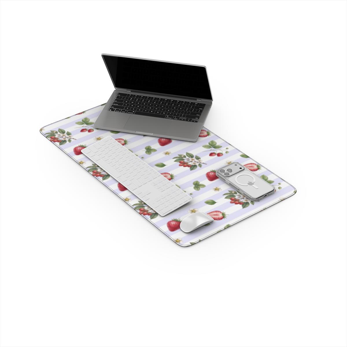 Summer Harvest | Rubis du Jardin | Desk Mat