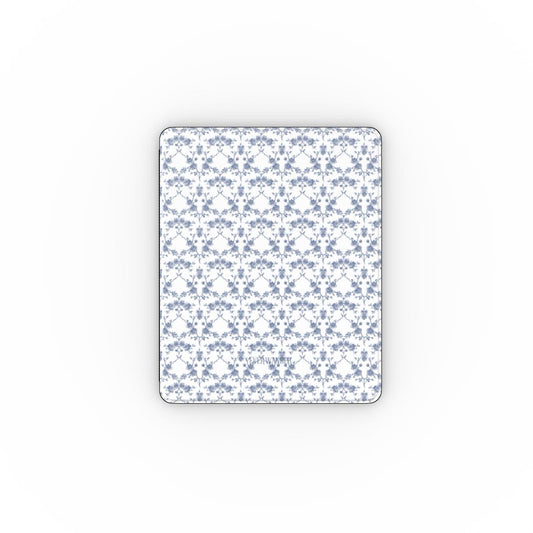 Collection Azure Botanics | Ethereal Delft | Porte-crayons à motif floral bleu de Delft avec porte-stylet
